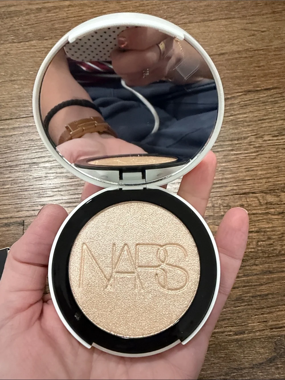 NARS Light Reflecting Luminizing Powder - Black